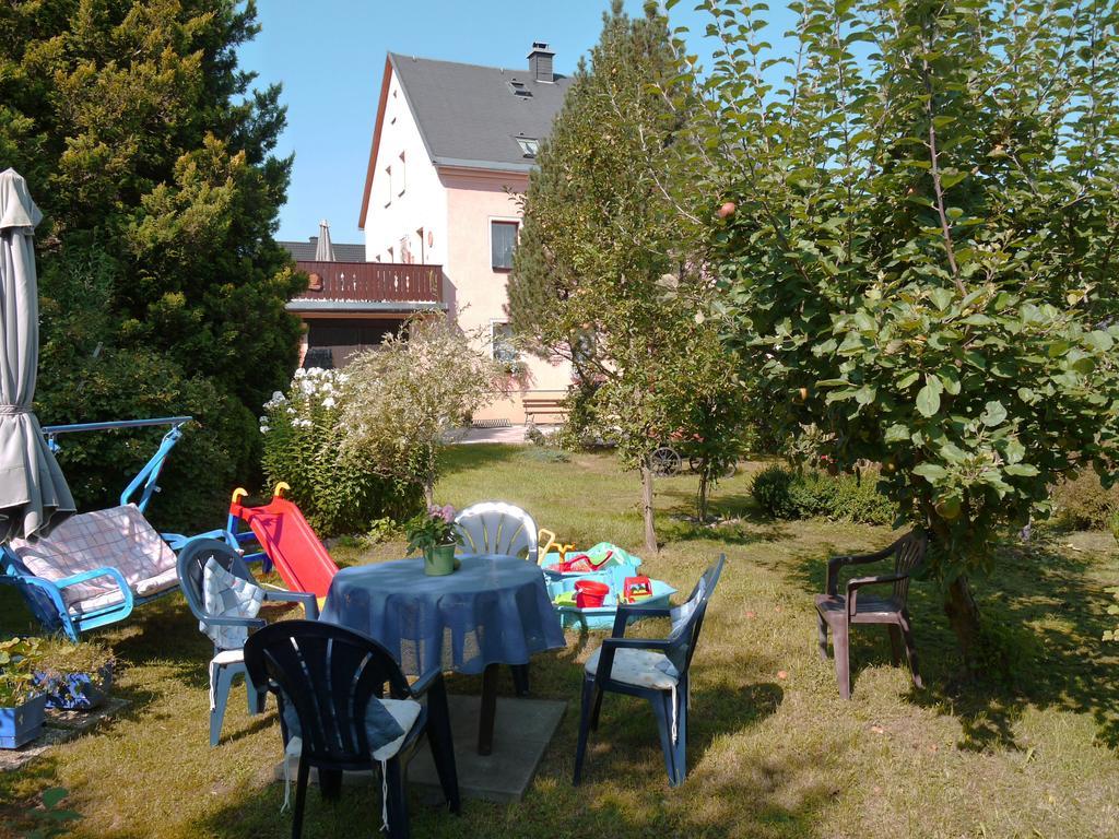 Familien-Ferienwohnung Haustein Konigswalde Exterior foto